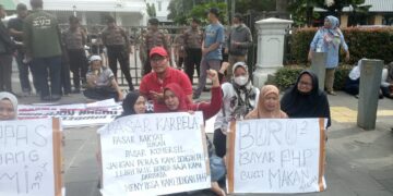Pedagang Pasar Tradisional Jakarta Protes Kebijakan PD Pasar Jaya yang Dinilai Menindas