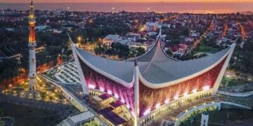 Padang Dinobatkan sebagai Destinasi Wisata dengan Pertumbuhan Tercepat di Kalangan Wisatawan Mancanegara