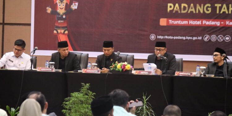 KPU Kota Padang Sukses Gelar Pilkada 2024, Fadly Amran-Maigus Nasir Terpilih sebagai Wali Kota dan Wakil Wali Kota Padang