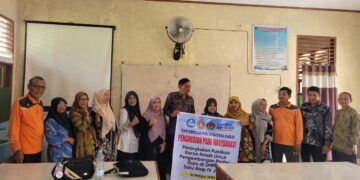 Dorong Guru Tingkatkan Publikasi Ilmiah; Dosen Universitas PGRI Sumbar Lakukan Pengabdian
