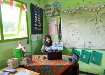 Hanifah Rahman, S.Pd., Gr. Guru SLB Negeri 3 Kota Bengkulu