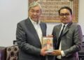 Alumni Unand Serahkan Buku kepada Wakil Perdana Menteri Malaysia, Dorong Diplomasi Budaya dan Peran Global Universitas Andalas